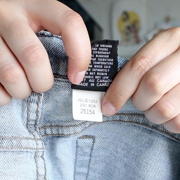 Vintage Jean Shorts - Picture 4 of 4